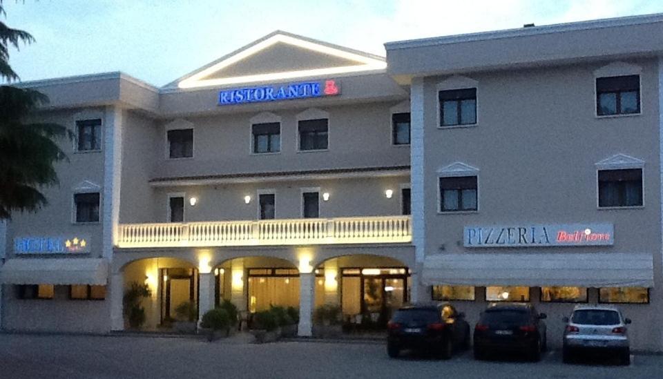 Hotel Belfiore Salzano Экстерьер фото